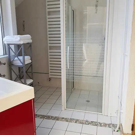 Bel Beaune (Cote d'Or)