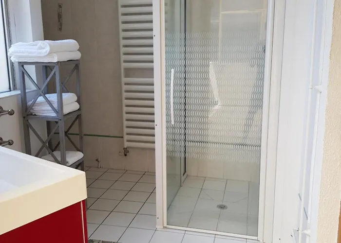 Bel Beaune (Cote d'Or)